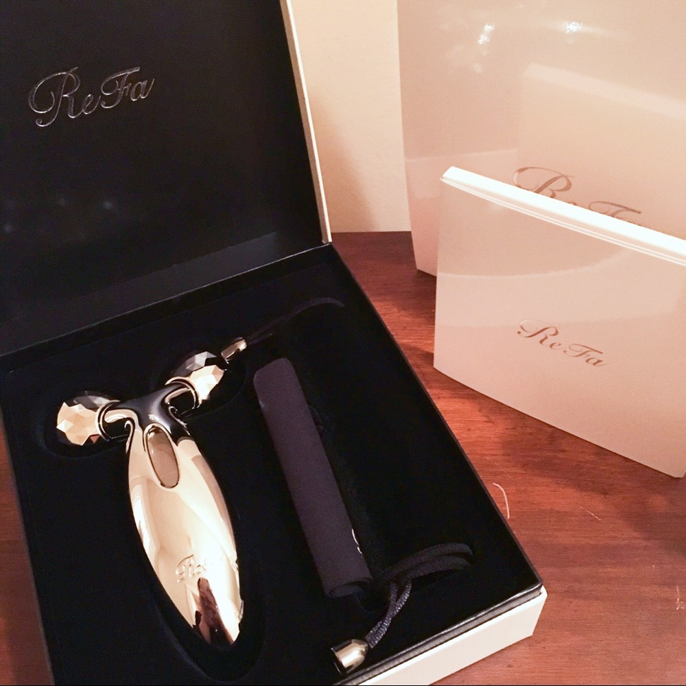 Refa at home facial spa